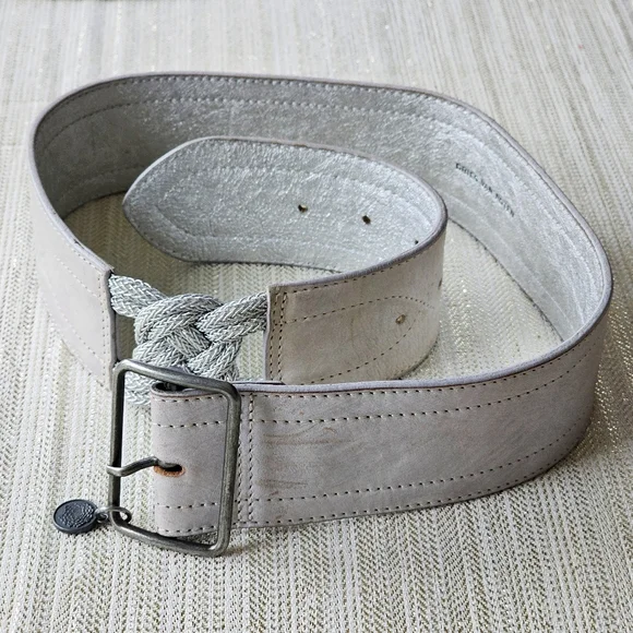 Dries Van Noten Genuine Leather Made in Italy Women display picture 3